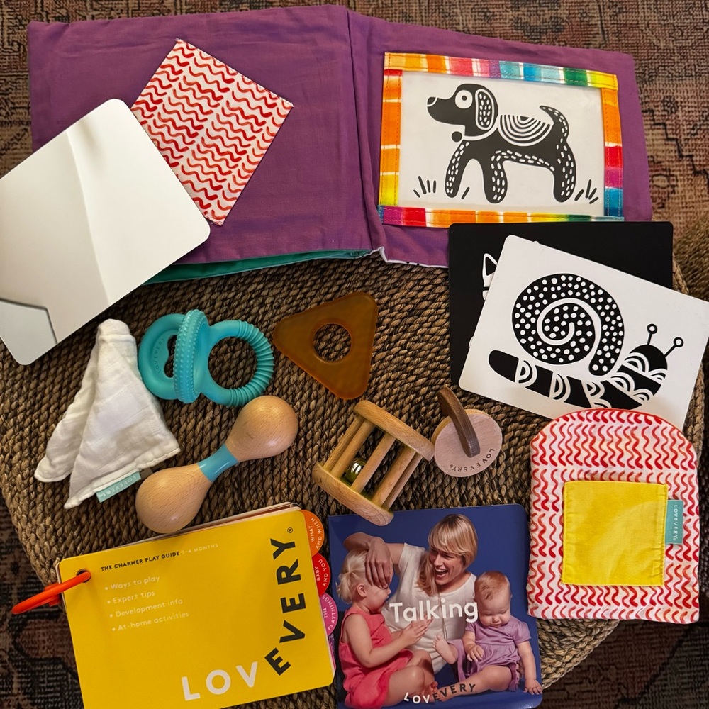 EUC LOVEVERY Full Kit for 3-4 Months Old